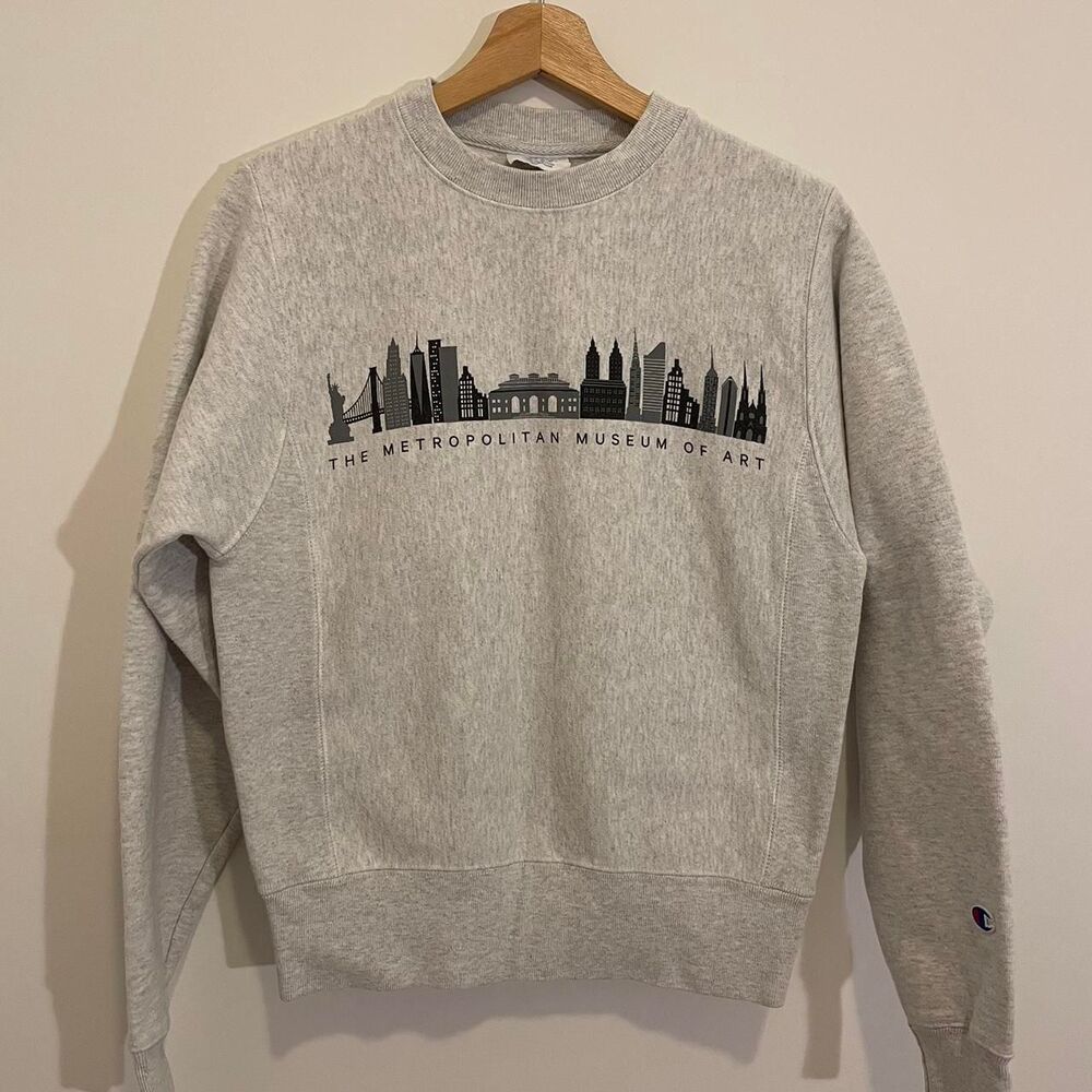 Grey Champion sweatshirt with The Metropolitan Museum of Art New York City skyli